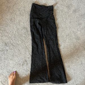 Lululemon Groove pant size 6